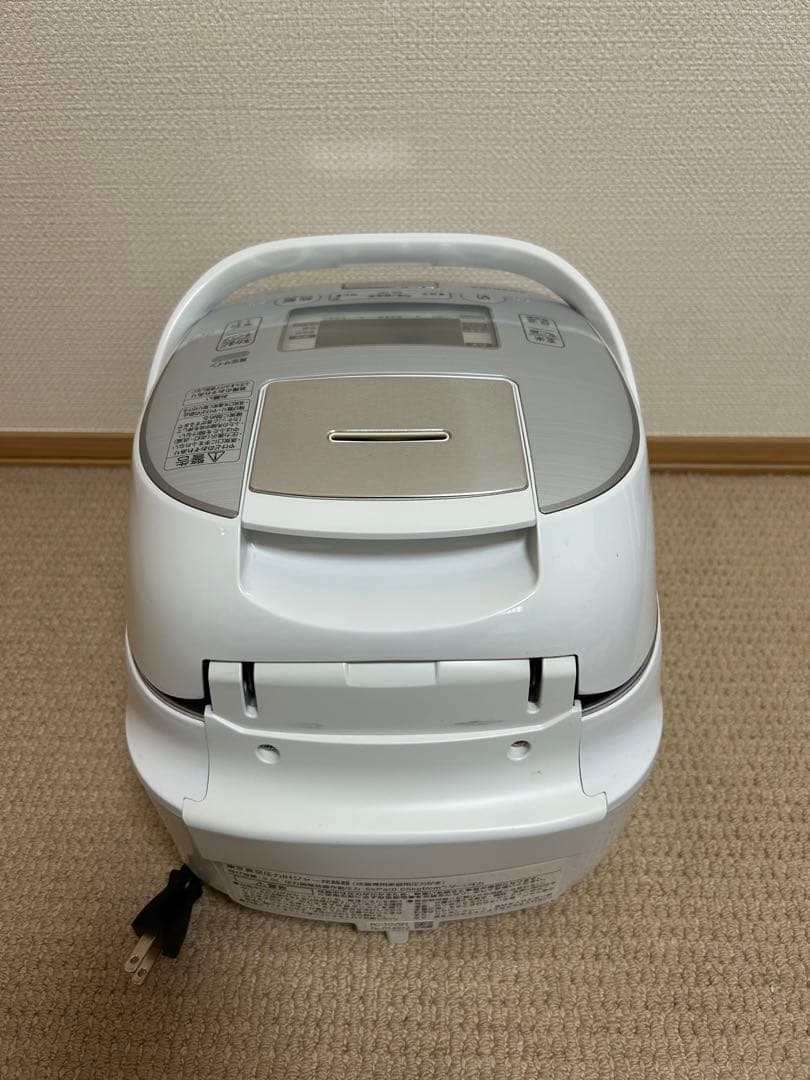 東芝 TOSHIBA 炊飯器　RC-10VSN