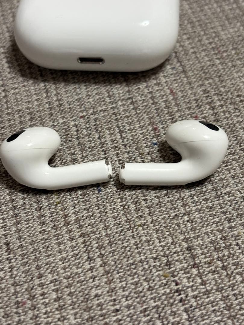 AirPods3本体 MagSafe充電対応