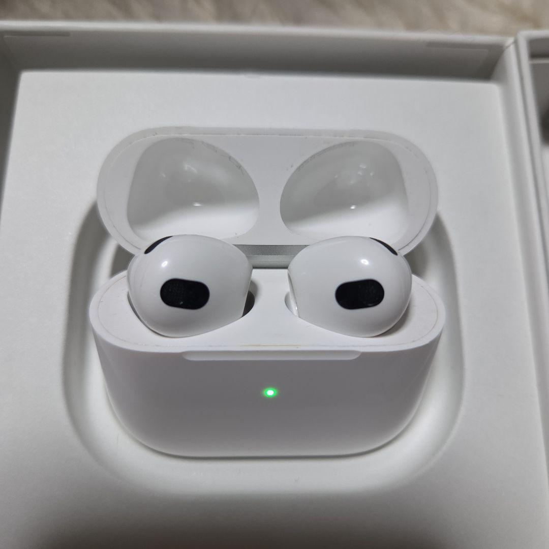 AirPods本体 充電ケース・ケーブル付き