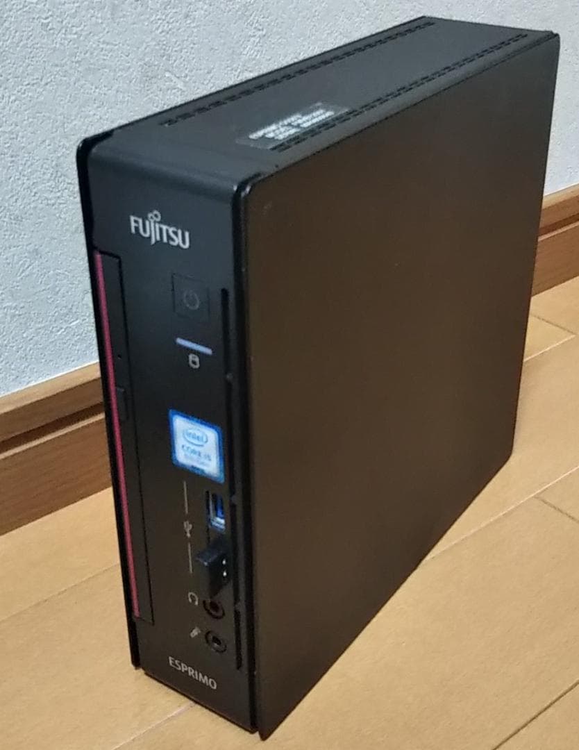 Fujitsu ミニPC Q558/V おまけ付き