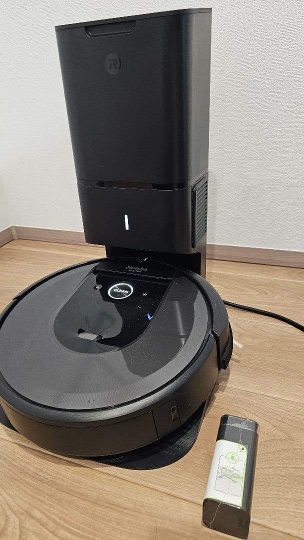 Roomba i7+ ロボット掃除機本体＋ステーション