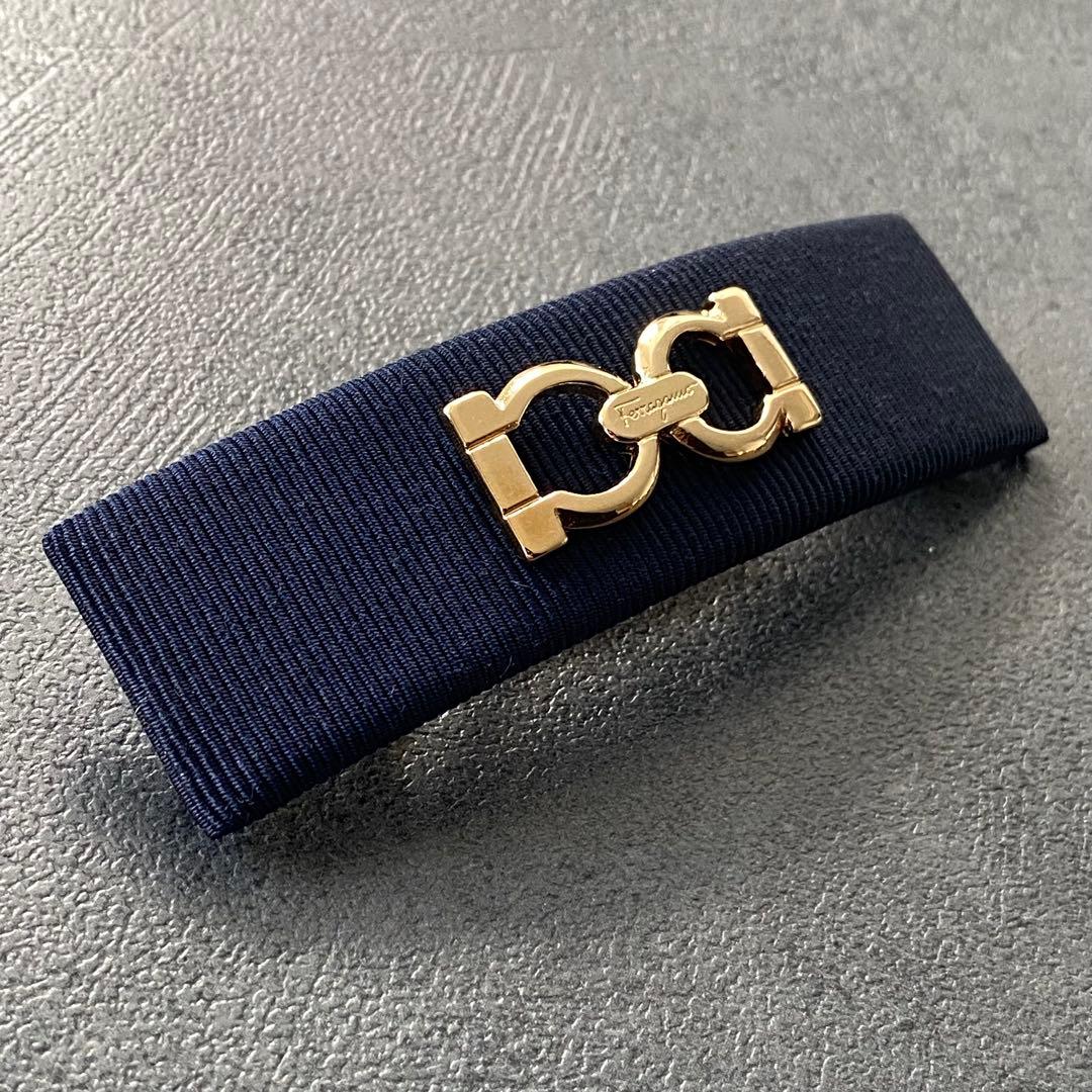 Salvatore Ferragamo バレッタ　ガンチーニ　ネイビー　ゴールド