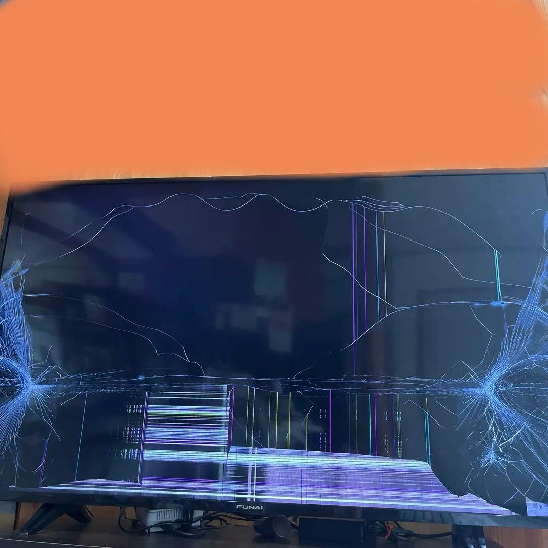 FUNAI 大画面液晶テレビ 画面ひび割れあり