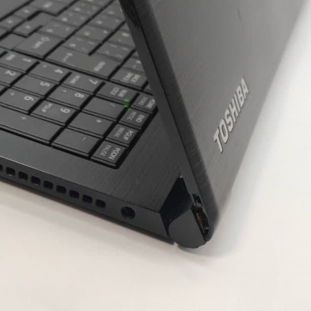 第8世代 i5 フルHD 15 東芝 8GB SSD256GB オフィス