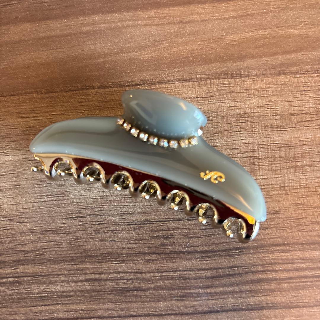 ⭐︎a c c a⭐︎ アッカ　ヘアクリップ