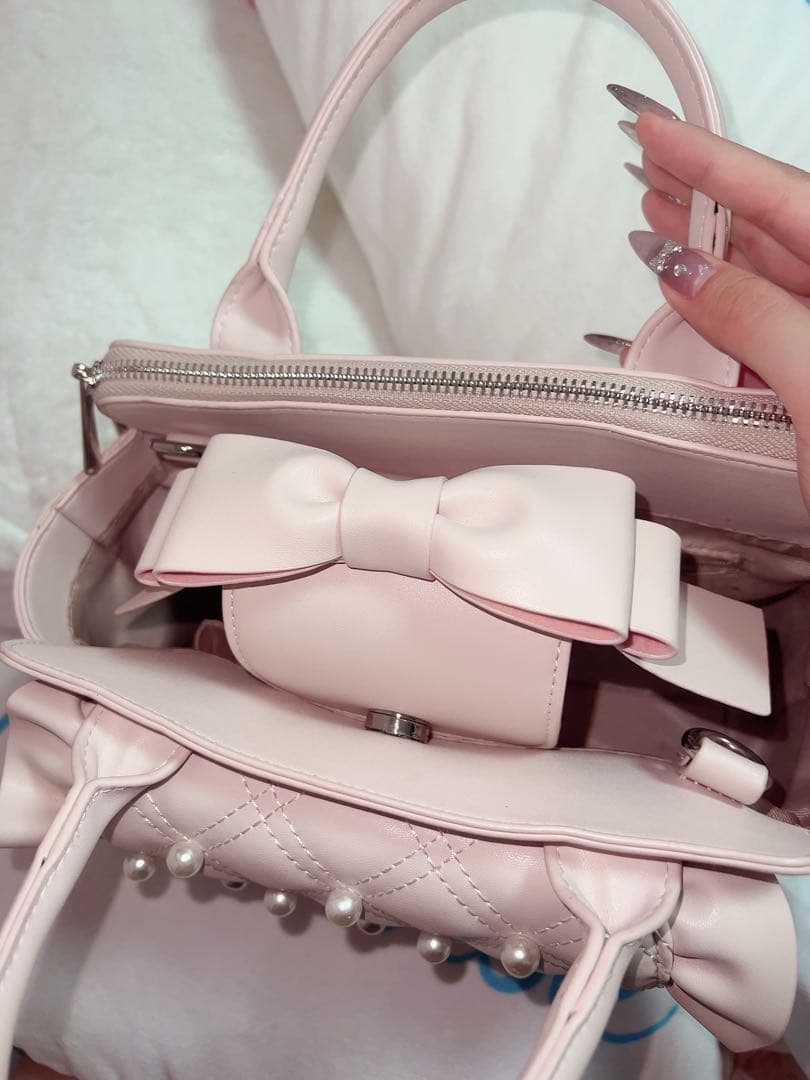 。Eternity love mellfy bag