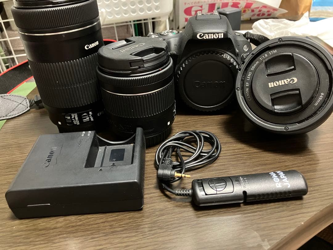 Canon EOS kiss X9 ダブルレンズキット 単焦点レンズ付き