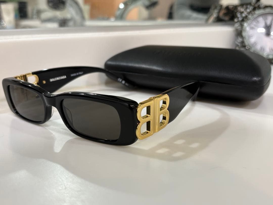 Balenciaga ブラック サングラス