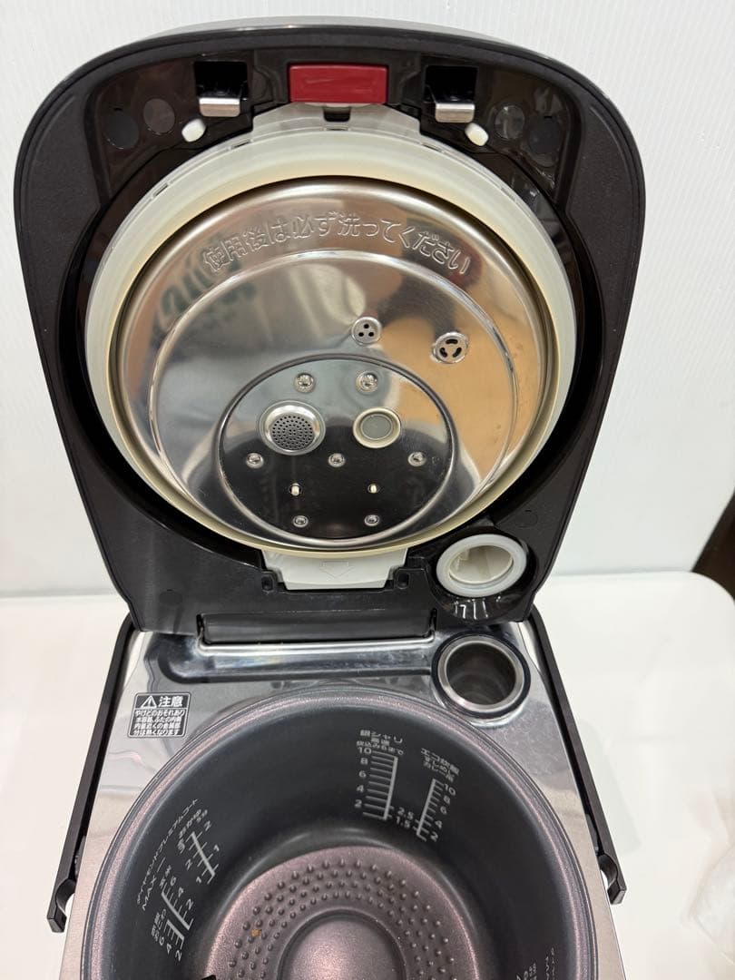 PANASONIC圧力IH炊飯器SR-VSX180