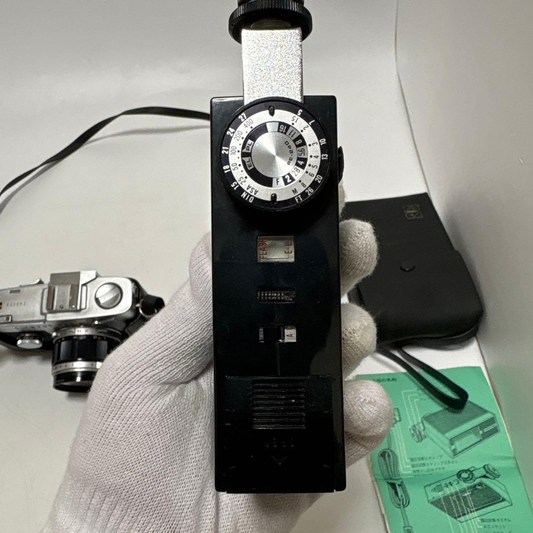 d*7様 Olympus Pen FT /Zuiko 40mm f1.4/ストロ