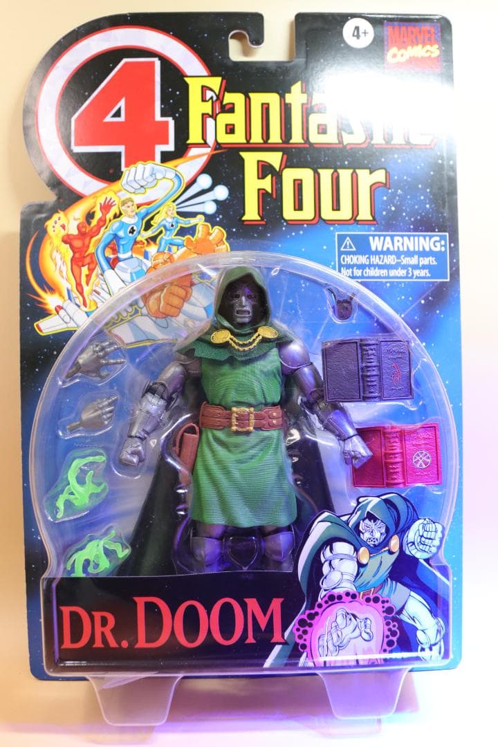 新品未開封ドクター・ドゥームレトロ10点のアクセサリ