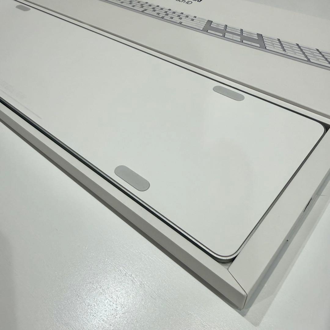 Apple Touch ID Magic Keyboard テンキー付き　日本語