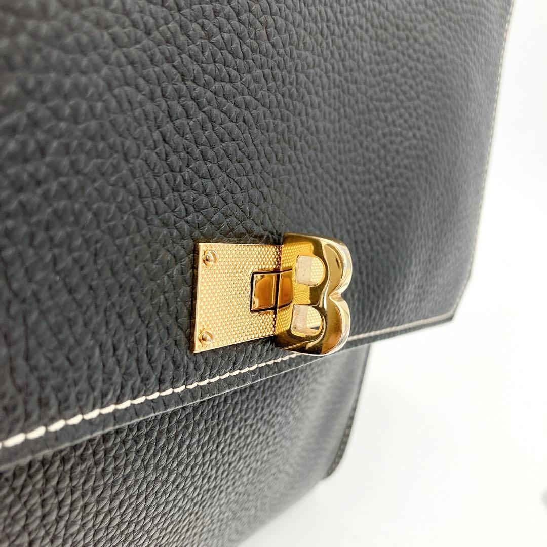 美品　BALLY ハンドバッグ　Bターンロック　ブラック　シュリンクレザー