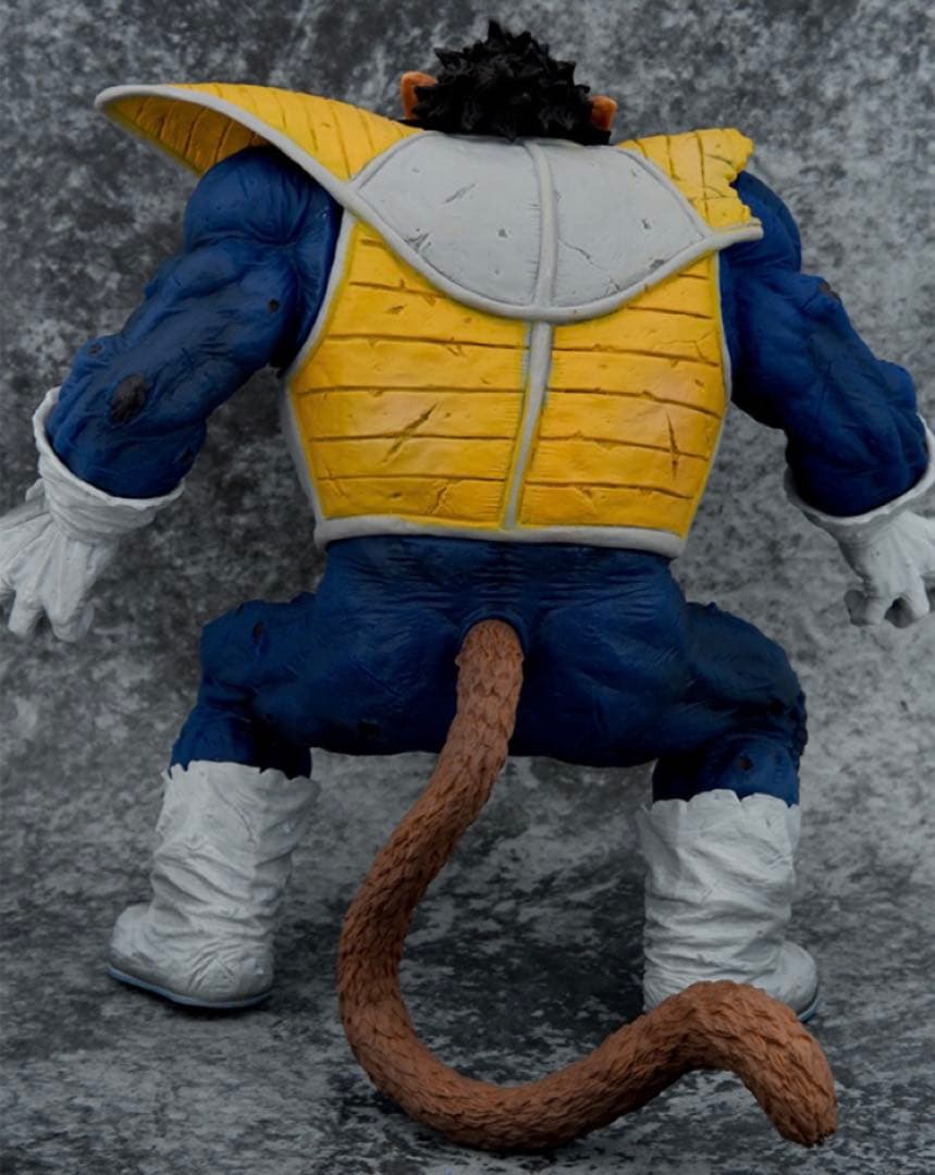 ドラゴンボール　大猿ベジータ　高さ29cm 海外フィギュア