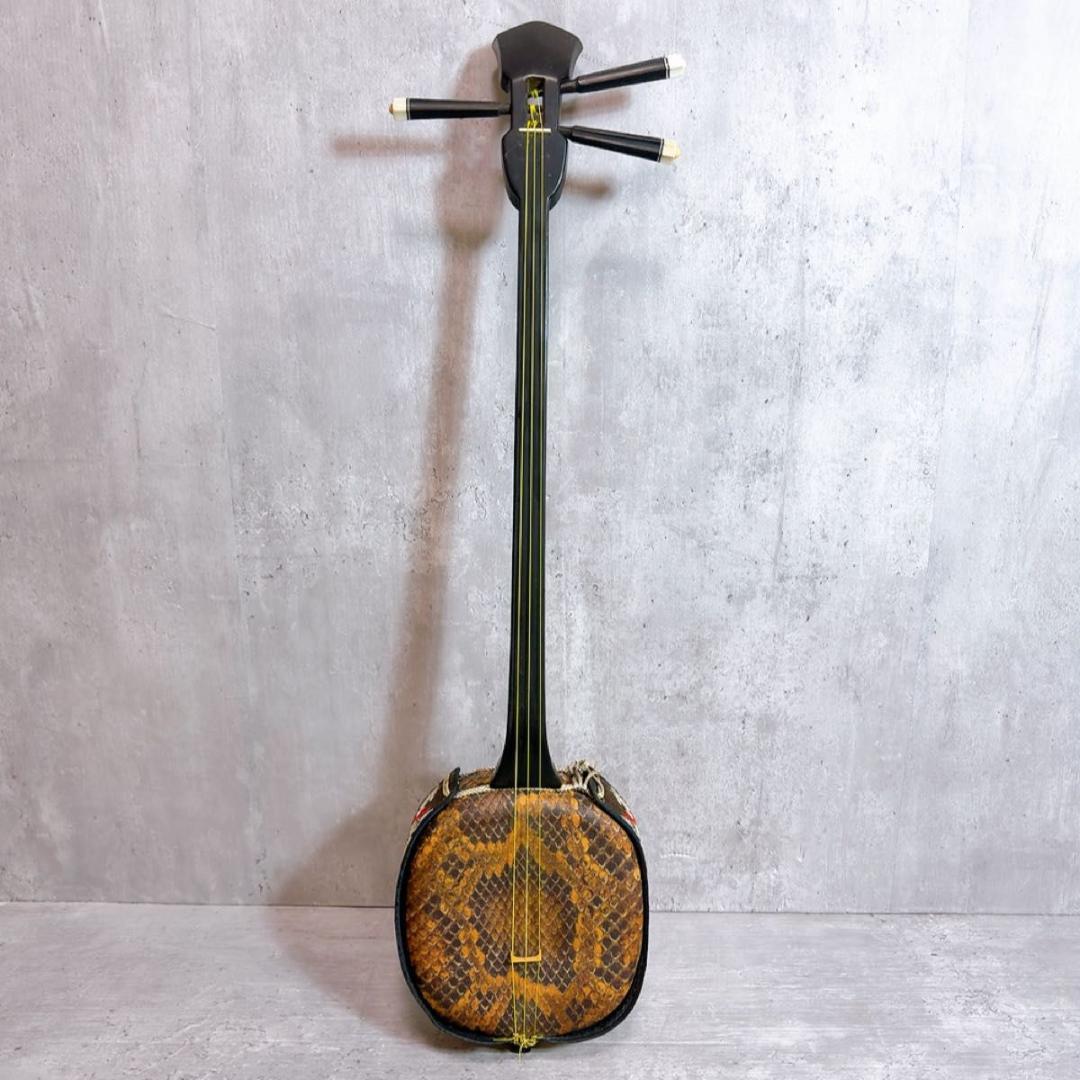 沖縄三線 蛇皮 合皮 初心者 入門者　人口革　人口皮