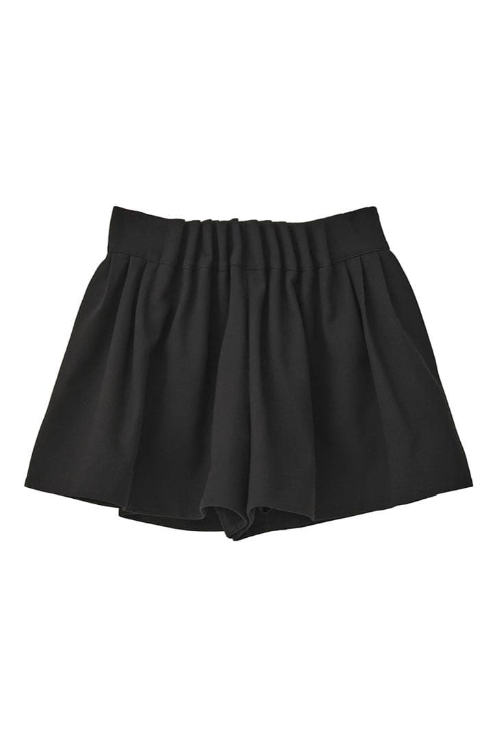 CLANE クラネ　LOW WAIST TUCK SHORT PANTS