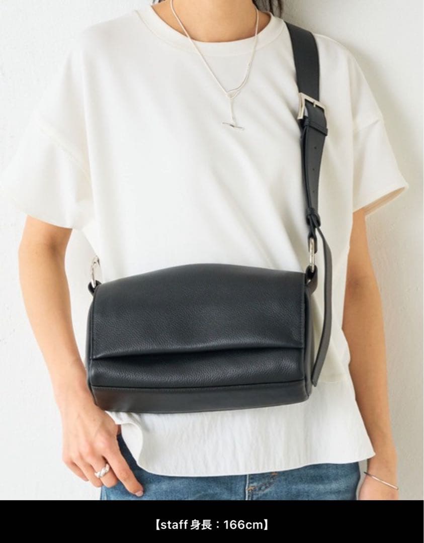 ＊タグ付き未使用＊BEARDSLEY ビアズリー レザーボディバッグ ブラック