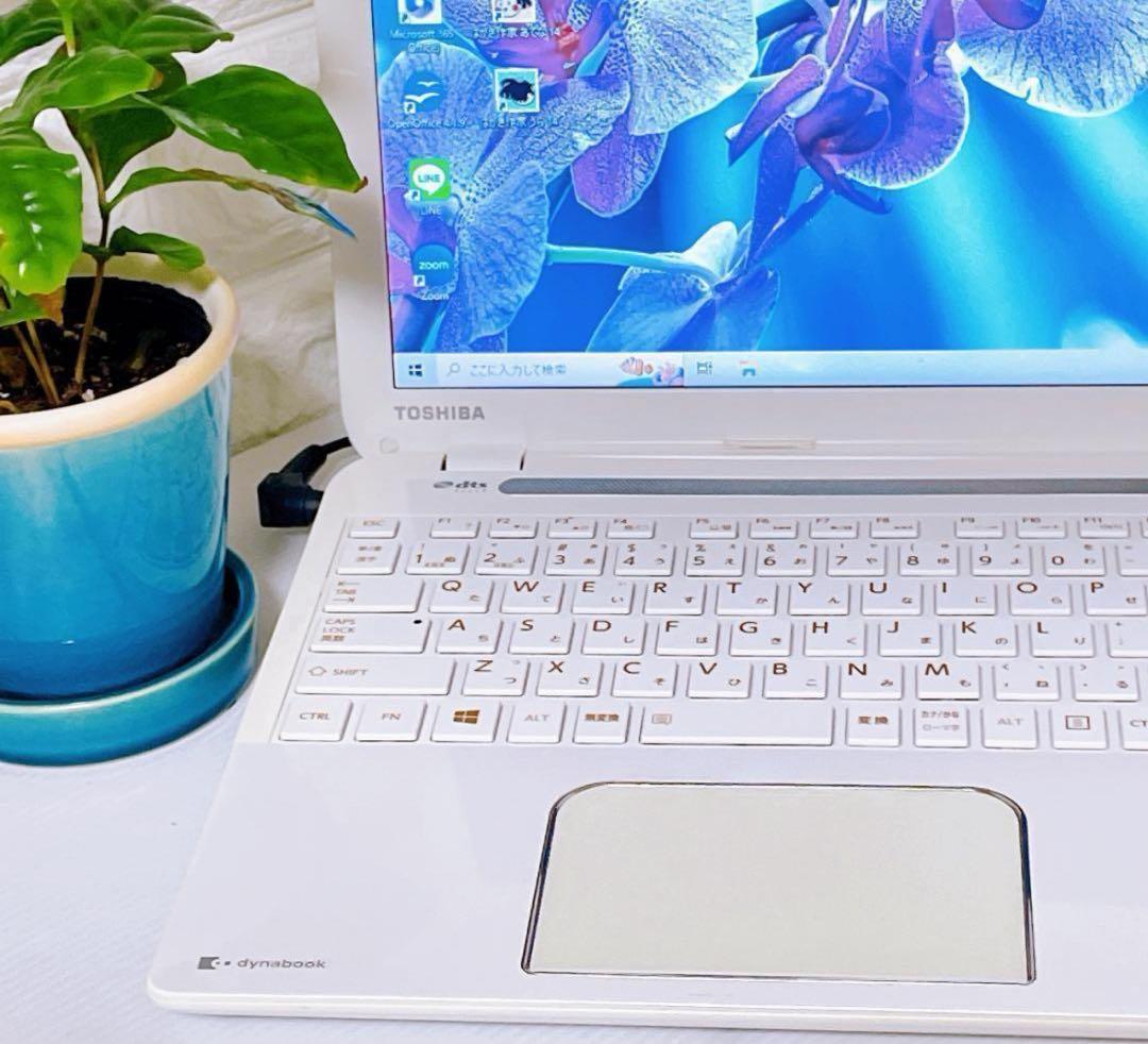 【YouTubeに最適】カメラ付ノートパソコン
