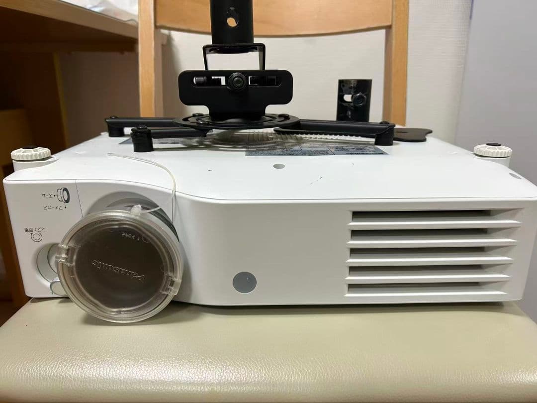 Panasonic パナソニック TH-AX200 プロジェクター