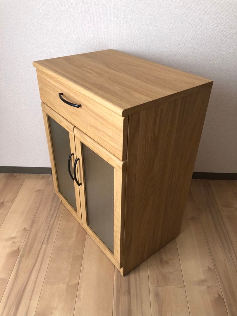 モダンな引き出し付きローボード①