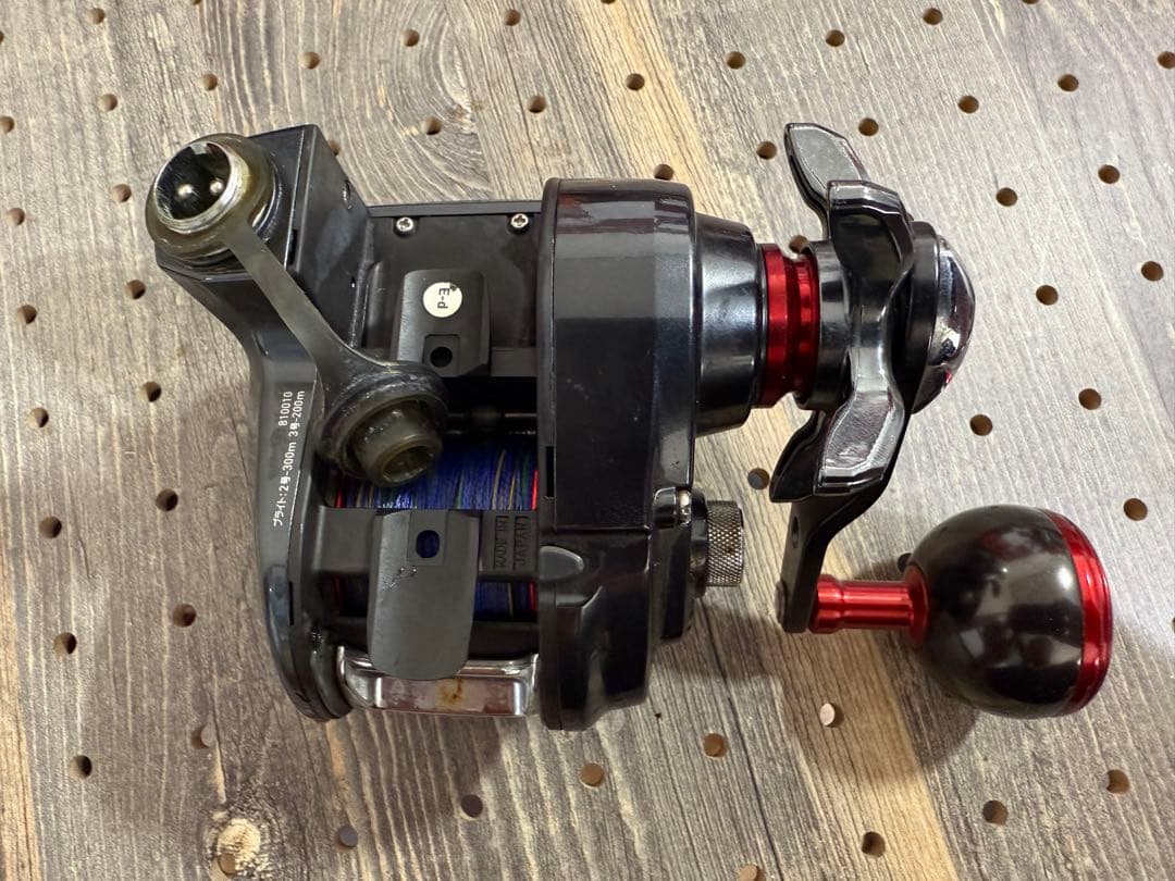 うちさん専用DAIWA 19シーボーグ200jL美品エアコード付き