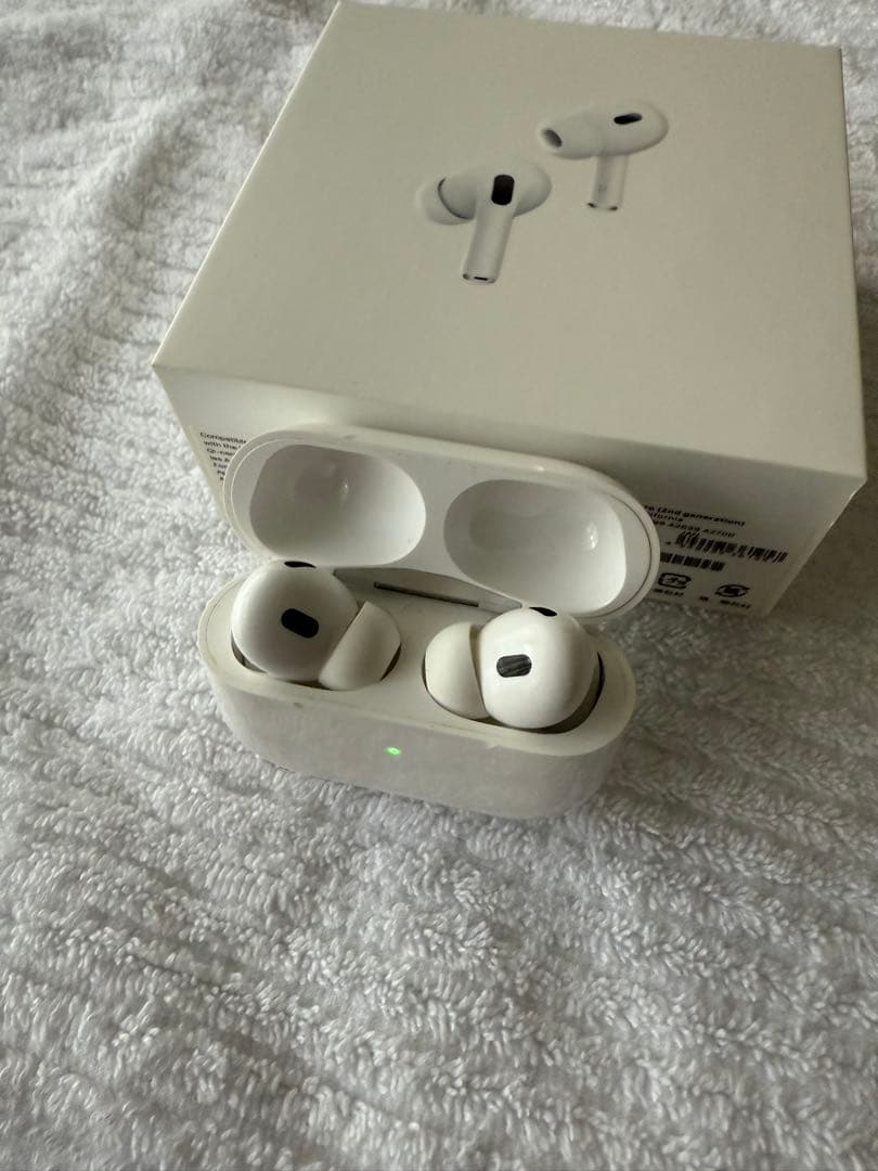 美品　AirPods Pro 第2世代 Lightning
