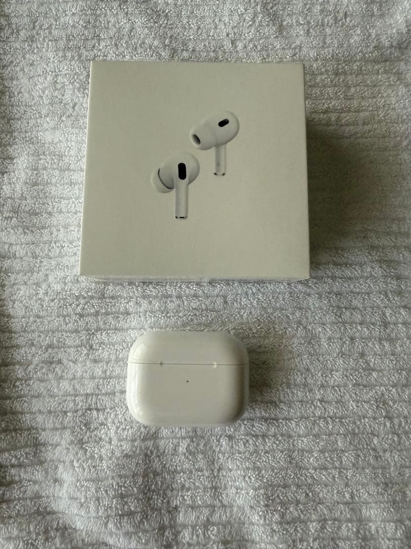 美品　AirPods Pro 第2世代 Lightning