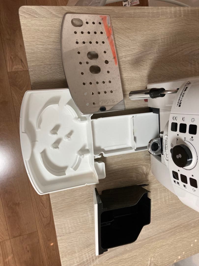 デロンギ Magnifica S エスプレッソマシン ECAM22112