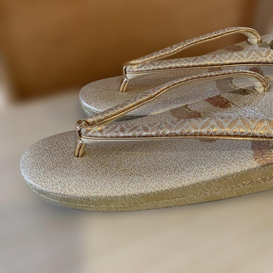 草履と和装用バッグのセット　金　ゴールド　鶴と松　新品未使用