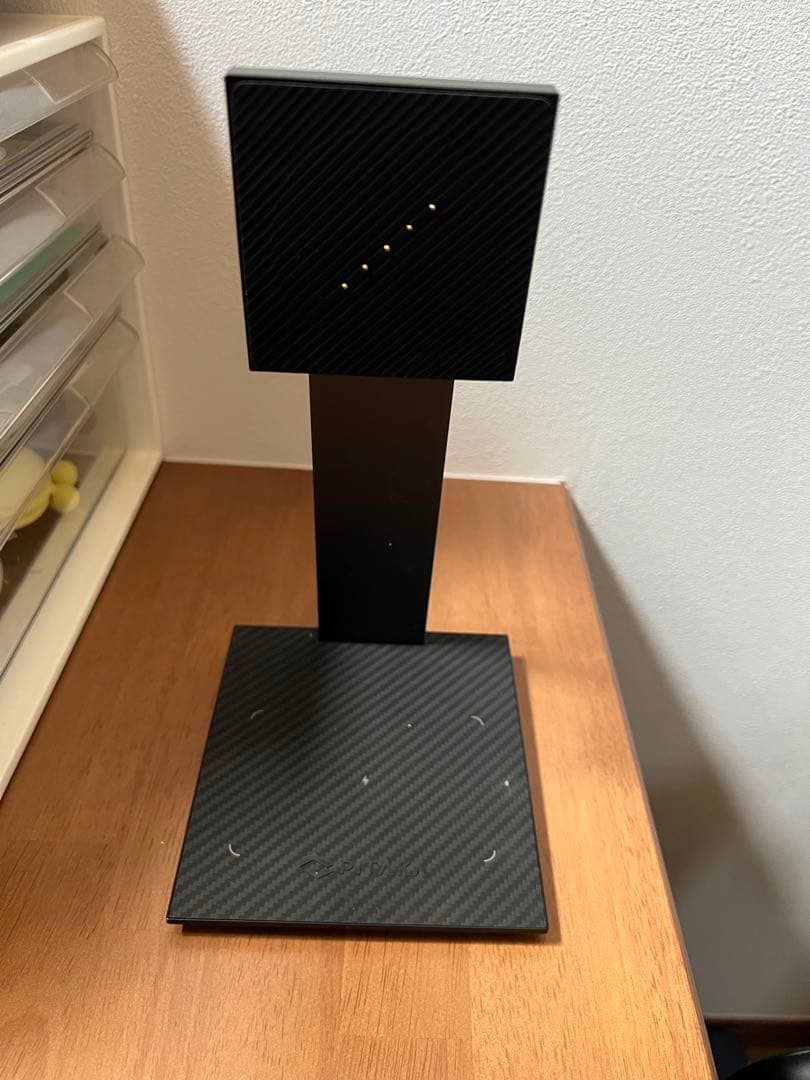 iPadアクセサリー PITAKA MagEZ Charging Stand for Tablets