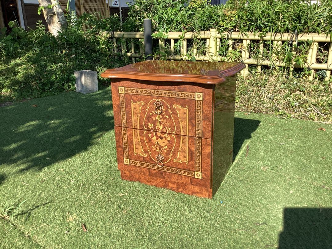 [メッシ] イタリア　サイドチェスト　ナイトテーブル