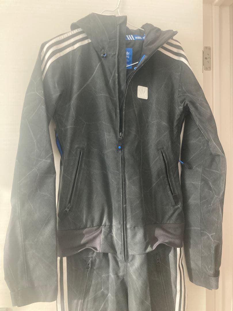 adidas スノーボード ウェア つなぎ