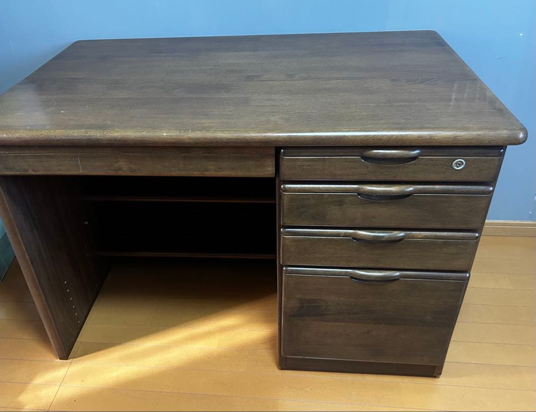 カリモク　学習机　鍵付き引出し