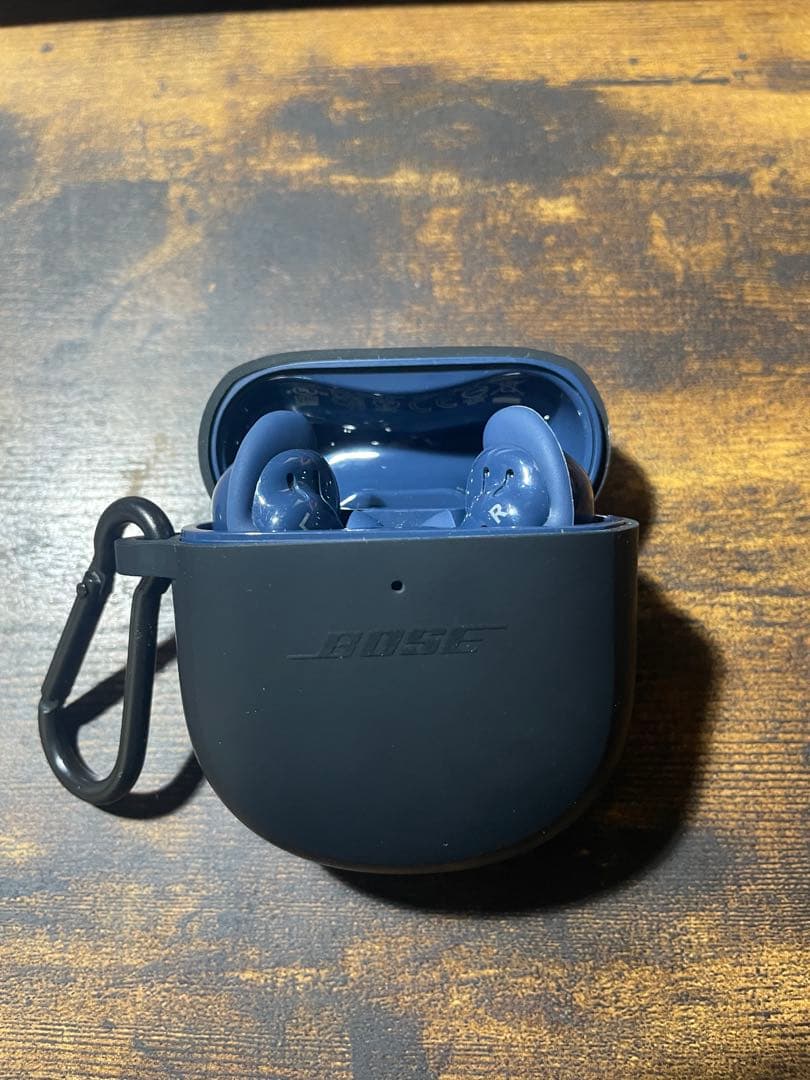 (美品）Bose QuietComfort Earbuds 充電ケース付き