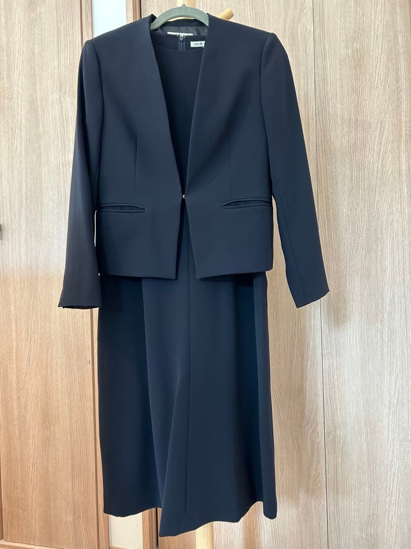 23区　紺色　ノーカラージャケット&ワンピース