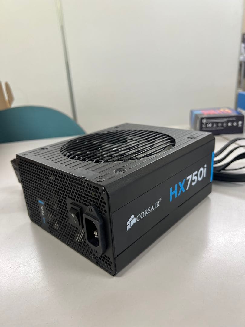 CORSAIR HX750i 750W電源ユニット