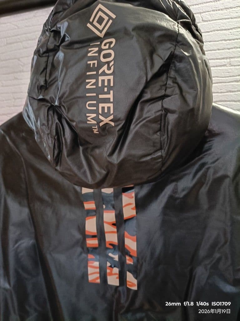 よ*ん様 adidas TERREX ダウンジャケットXOサイズ