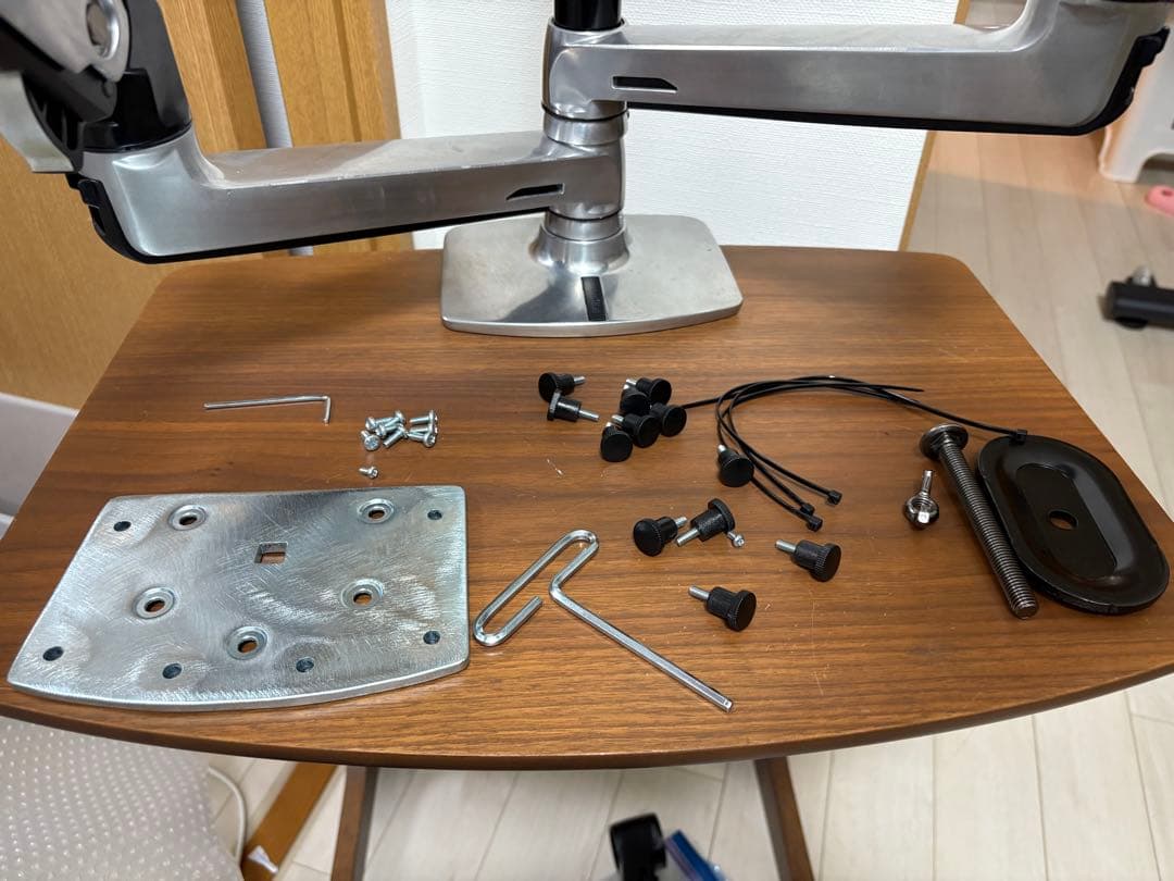 エルゴトロン LXデュアル デスク マウント アーム スタッキング