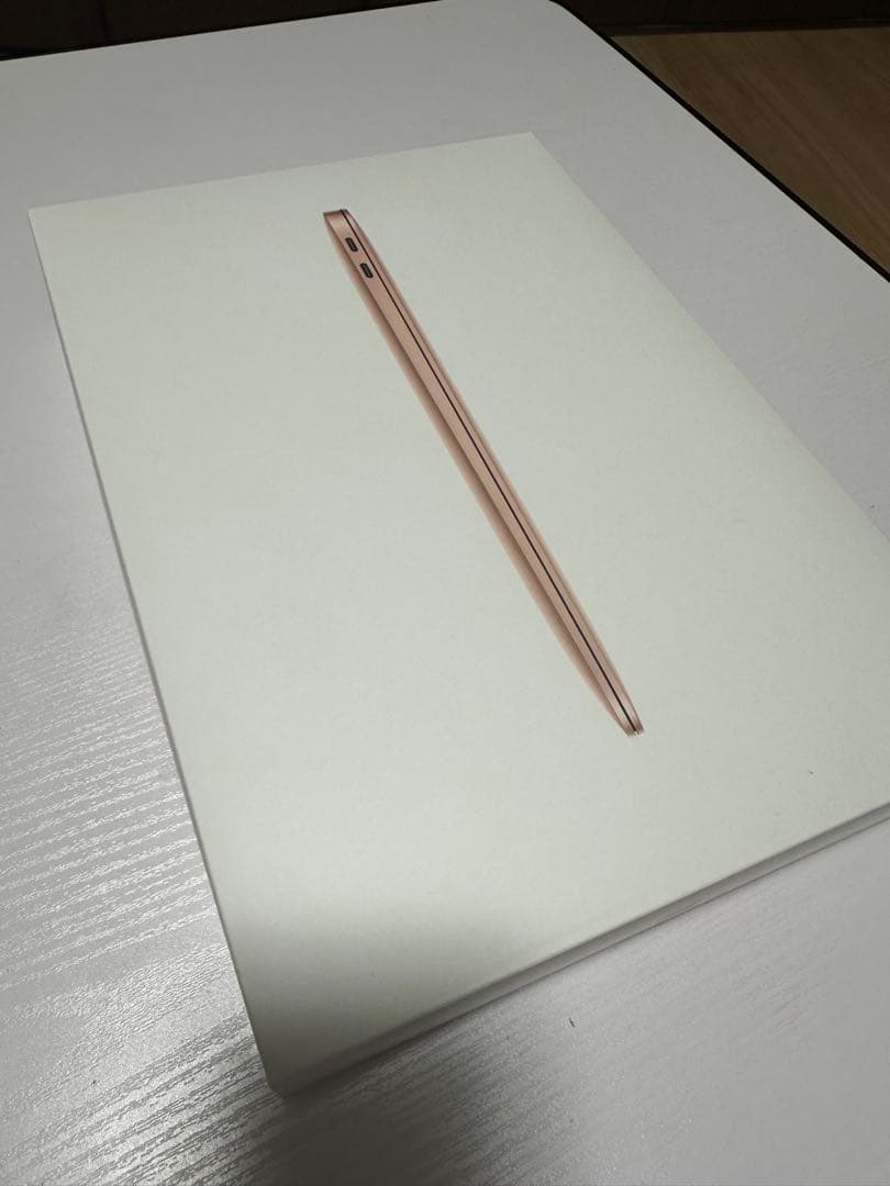 Apple MacBook Air (M1, 8GB, 512GB,ゴールド)
