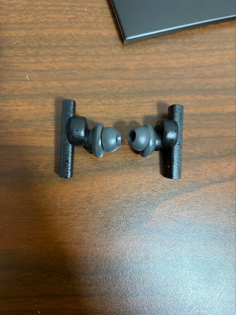 美品 final ZE8000 ブラック 完全ワイヤレスイヤフォン 動作確認済