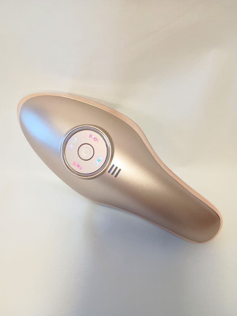 ME ラボンエクラ　IKKO 美顔器