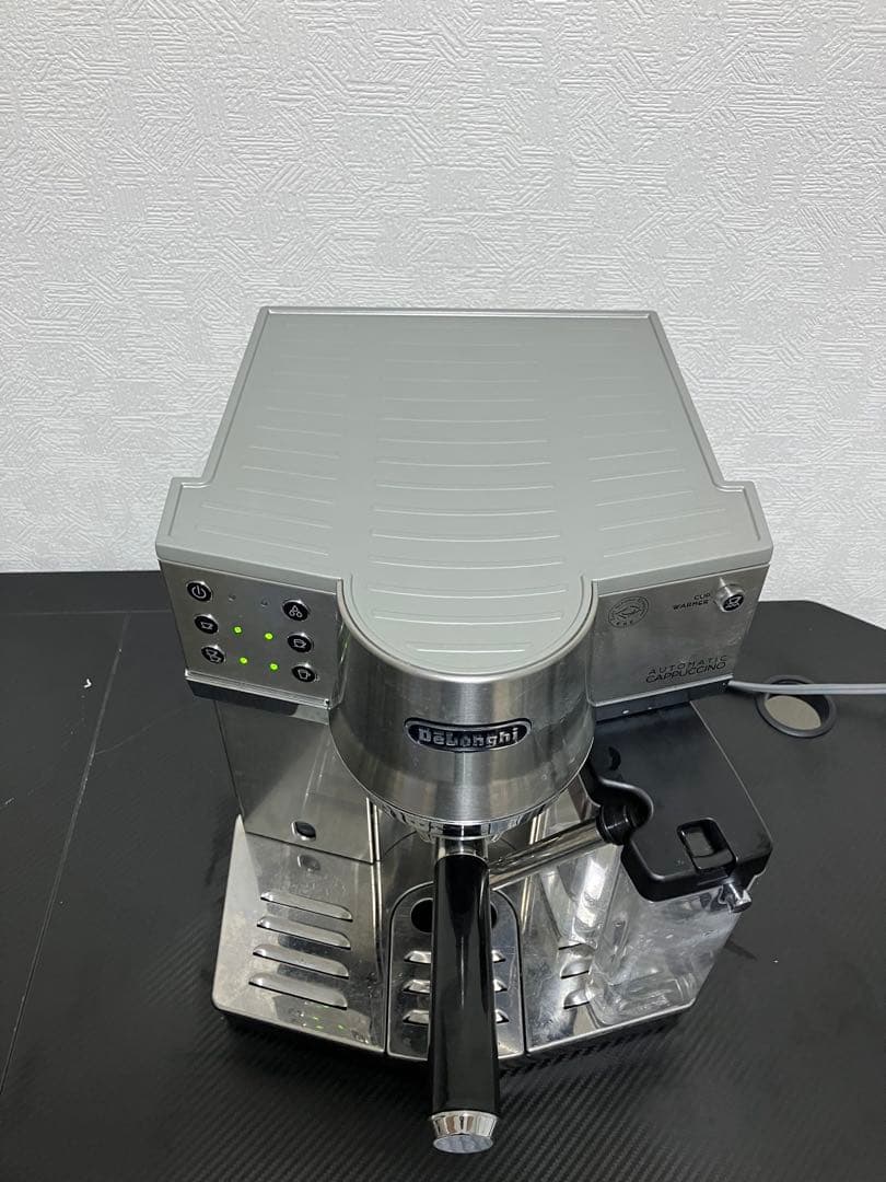 や*い様 De'Longhi エスプレッソマシン 自動カプチーノ機能EC860M