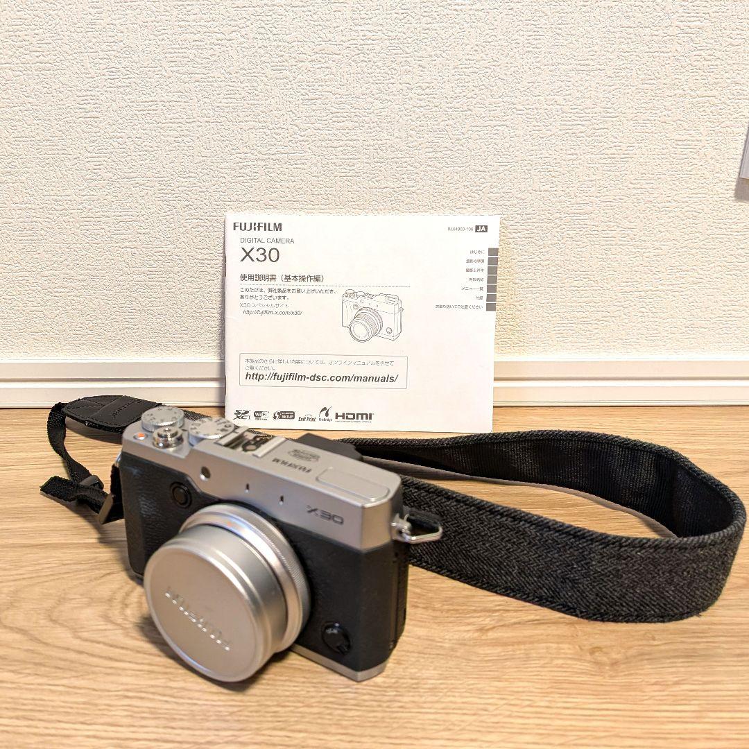FUJIFILM デジタルカメラ FX-X30 シルバー