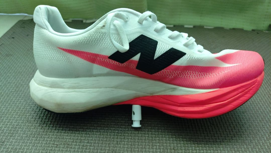 スパイク・シューズ FuelCell SuperComp Elite v5