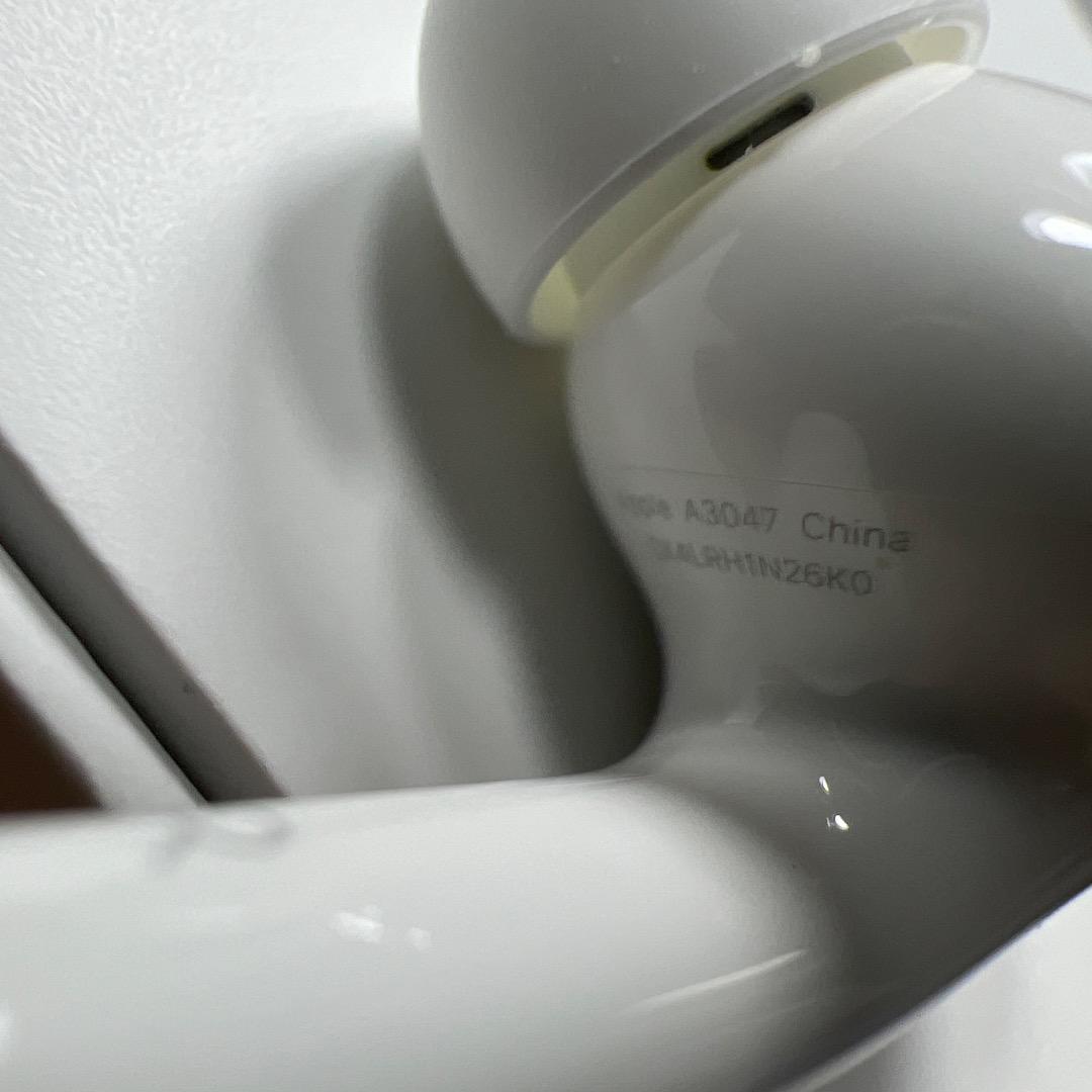 AirPods Pro 第2世代 usb-c 右耳 A3047 [32]