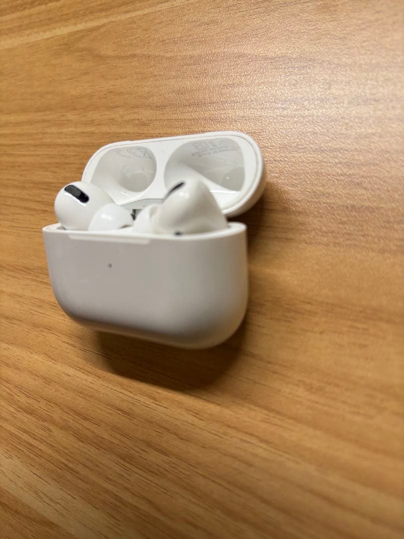 AirPods Pro ホワイト 本体と充電ケース