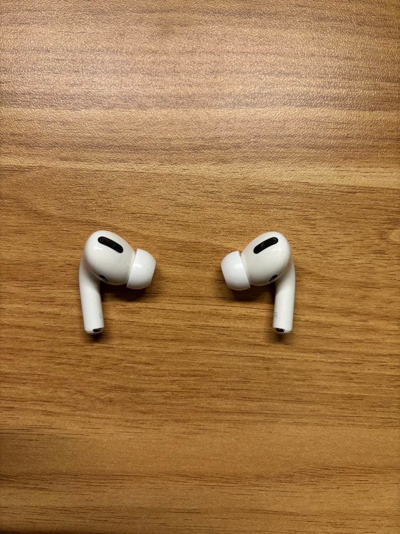 AirPods Pro ホワイト 本体と充電ケース