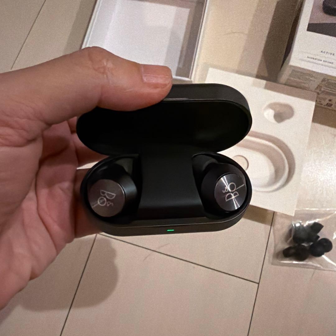 Bang & Olufsen Beoplay EQ ワイヤレスイヤホン