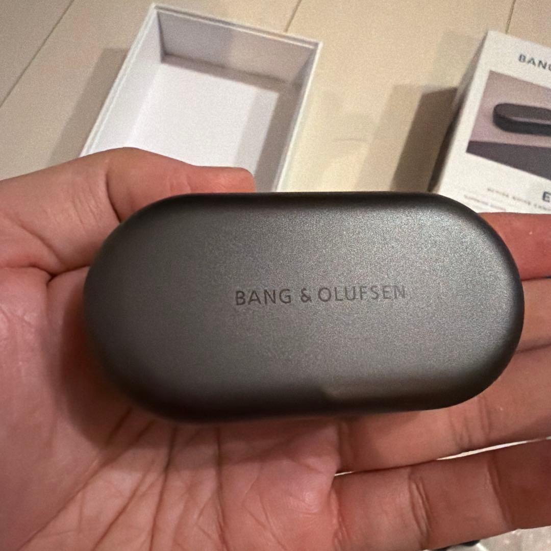 Bang & Olufsen Beoplay EQ ワイヤレスイヤホン
