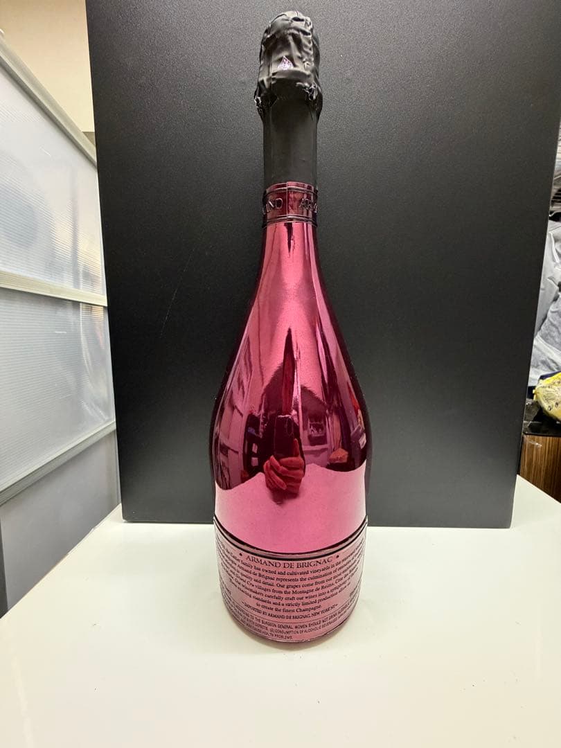Armand de Brignac ピンクシャンパン 専用ボックス付き